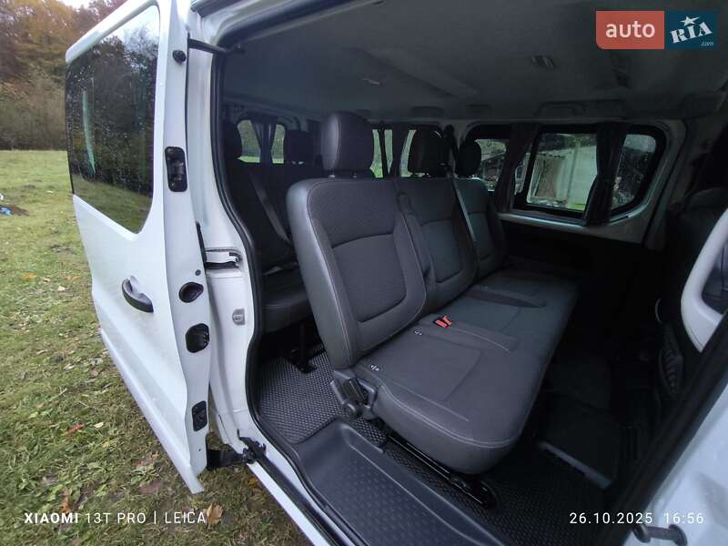 Минивэн Opel Vivaro 2017 в Ивано-Франковске