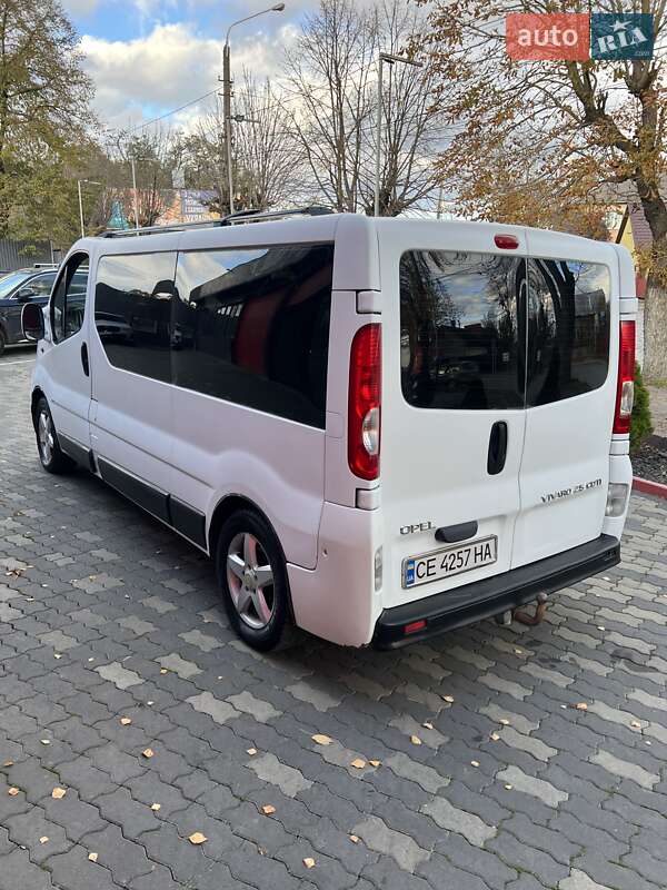 Минивэн Opel Vivaro 2007 в Черновцах