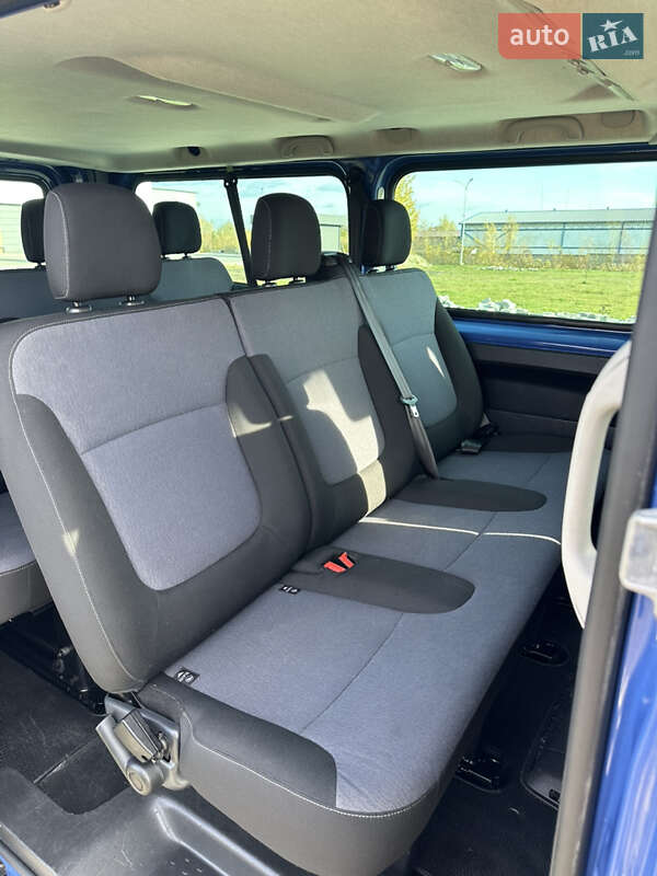 Мінівен Opel Vivaro 2015 в Ковелі