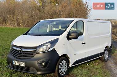 Грузовой фургон Opel Vivaro 2016 в Петриковке