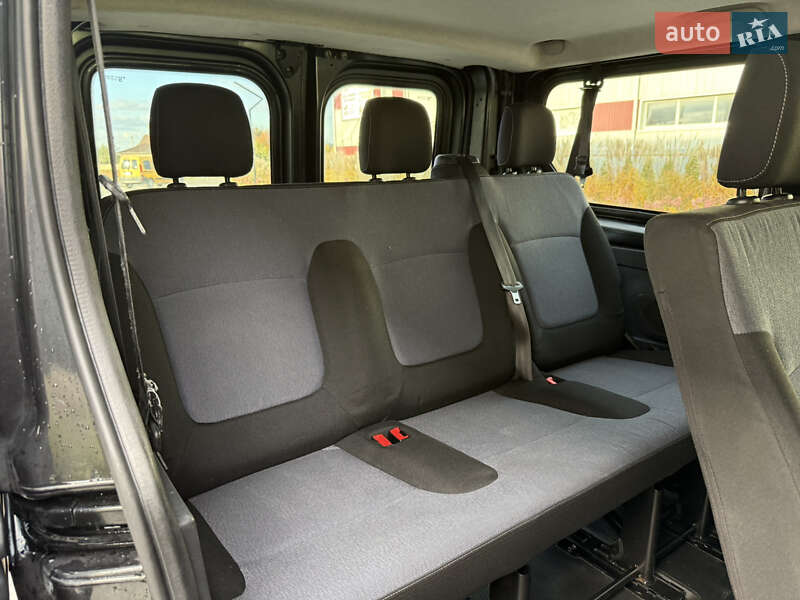 Минивэн Opel Vivaro 2015 в Луцке