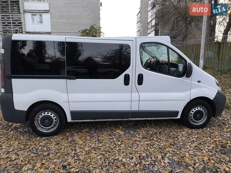 Минивэн Opel Vivaro 2006 в Виннице