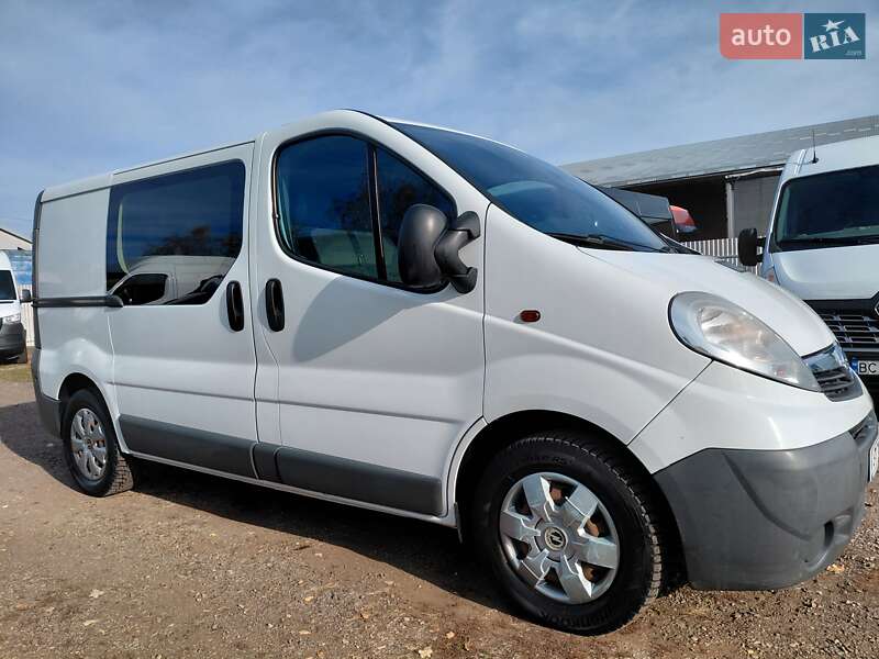 Opel Vivaro 2011 Opel Vivaro 2011
