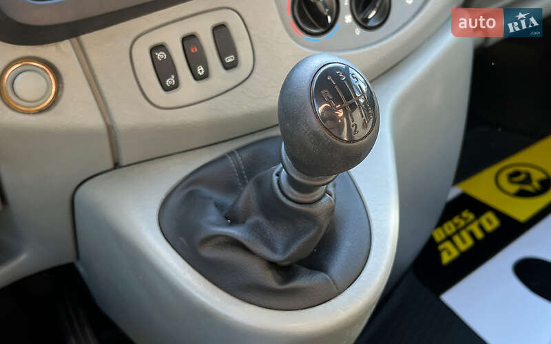 Минивэн Opel Vivaro 2013 в Львове фото 17 Минивэн Opel Vivaro 2013 в Львове