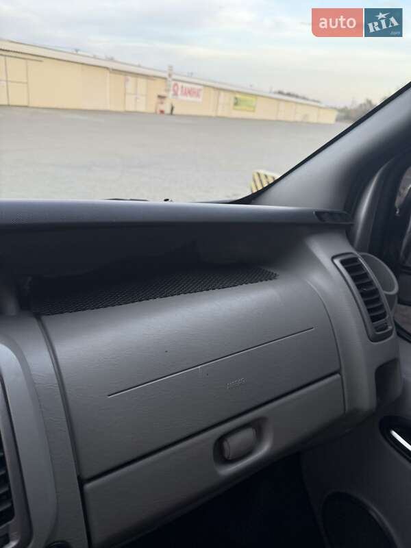 Минивэн Opel Vivaro 2010 в Черновцах