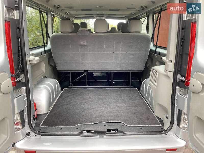 Минивэн Opel Vivaro 2013 в Казатине