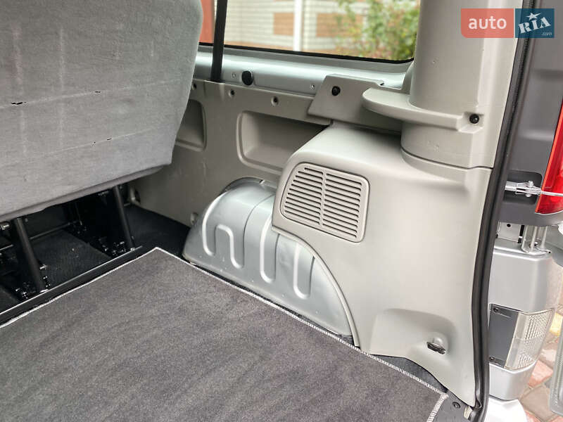 Минивэн Opel Vivaro 2013 в Казатине