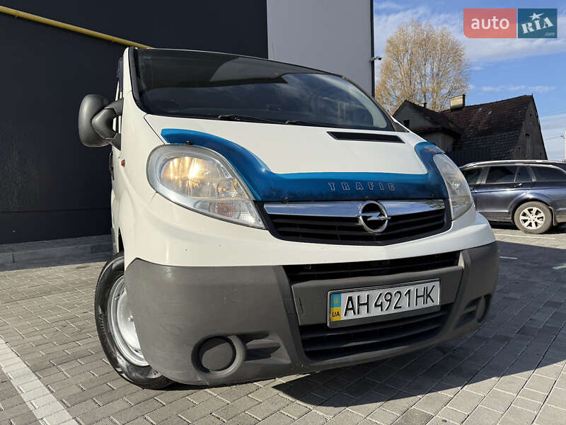 Минивэн Opel Vivaro 2007 в Кременце