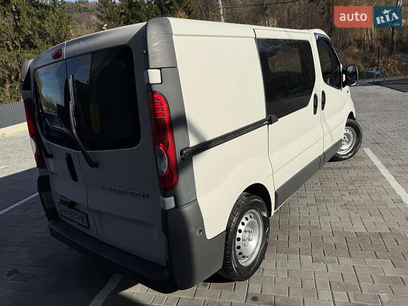 Минивэн Opel Vivaro 2007 в Кременце