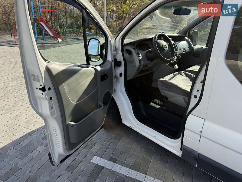 Минивэн Opel Vivaro 2007 в Кременце