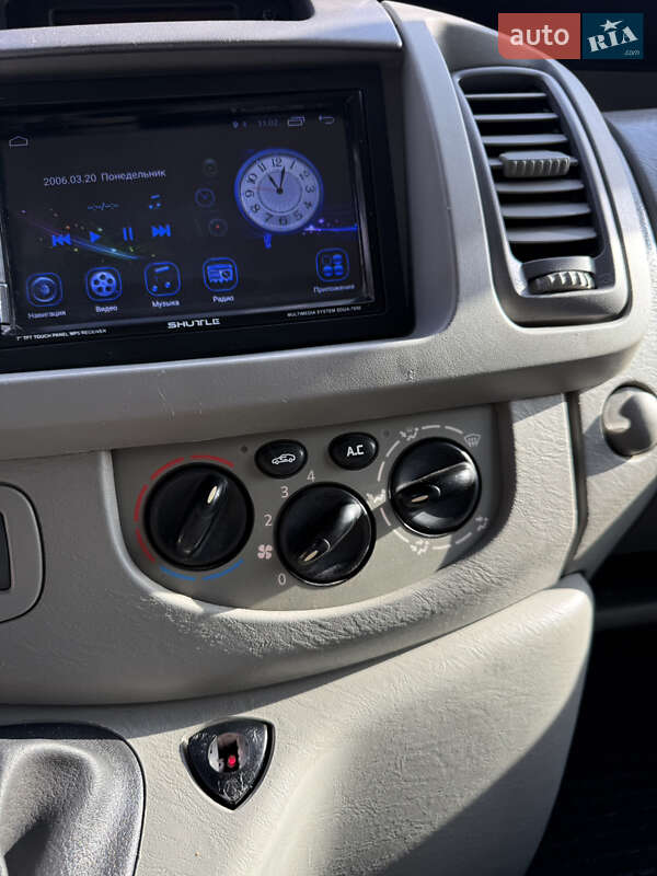 Минивэн Opel Vivaro 2007 в Кременце