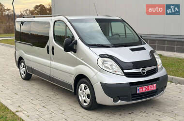 Минивэн Opel Vivaro 2014 в Ровно