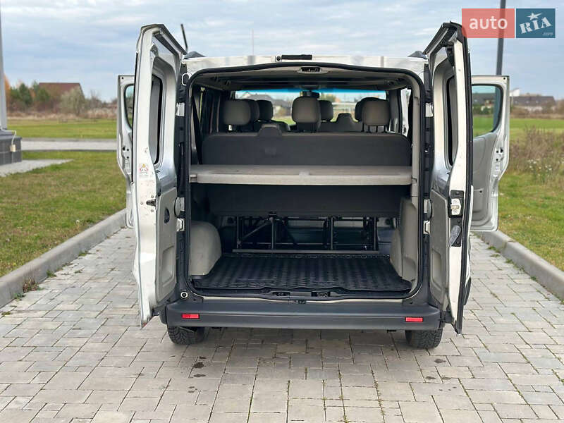 Минивэн Opel Vivaro 2014 в Ровно