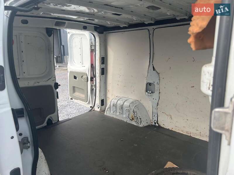 Грузовой фургон Opel Vivaro 2007 в Львове фото 27 Грузовой фургон Opel Vivaro 2007 в Львове