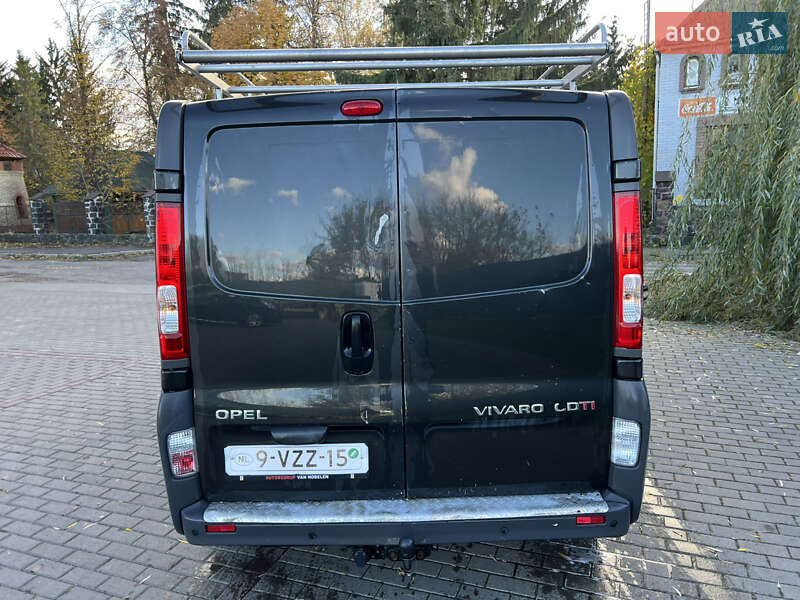 Грузовой фургон Opel Vivaro 2012 в Радивилове