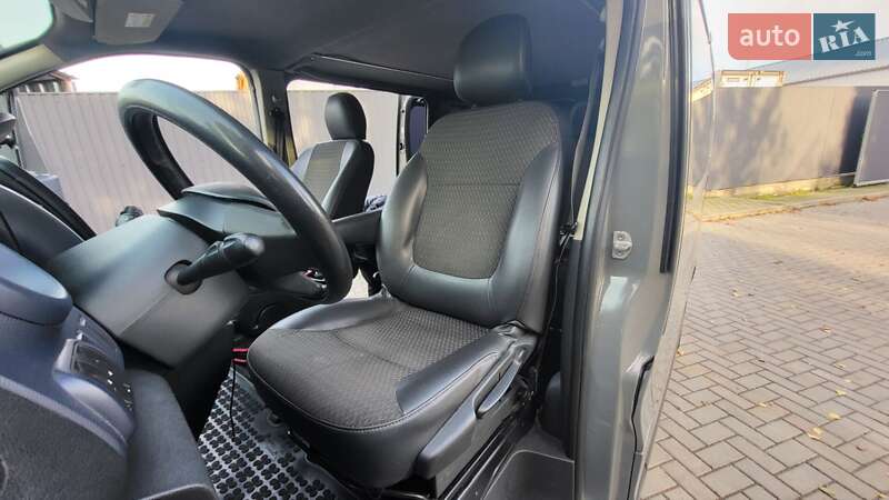 Минивэн Opel Vivaro 2016 в Киеве фото 27 Минивэн Opel Vivaro 2016 в Киеве