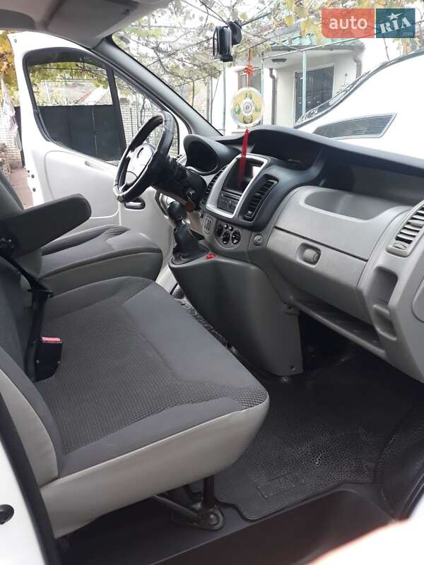 Вантажний фургон Opel Vivaro 2012 в Захарівці