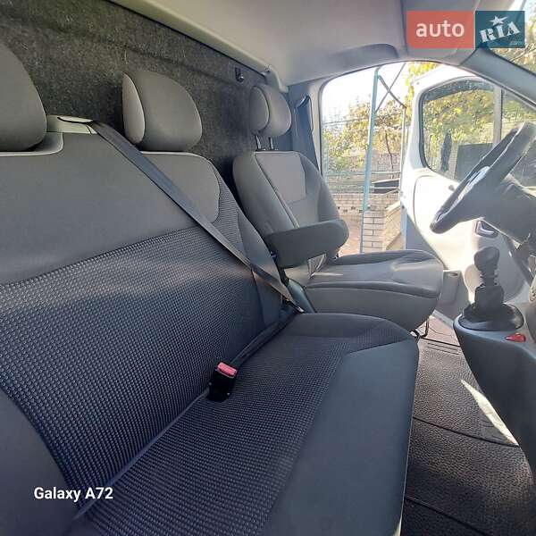 Вантажний фургон Opel Vivaro 2012 в Захарівці