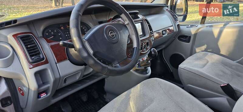 Минивэн Opel Vivaro 2003 в Львове