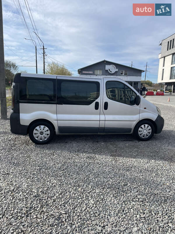 Минивэн Opel Vivaro 2005 в Львове фото 4 Минивэн Opel Vivaro 2005 в Львове