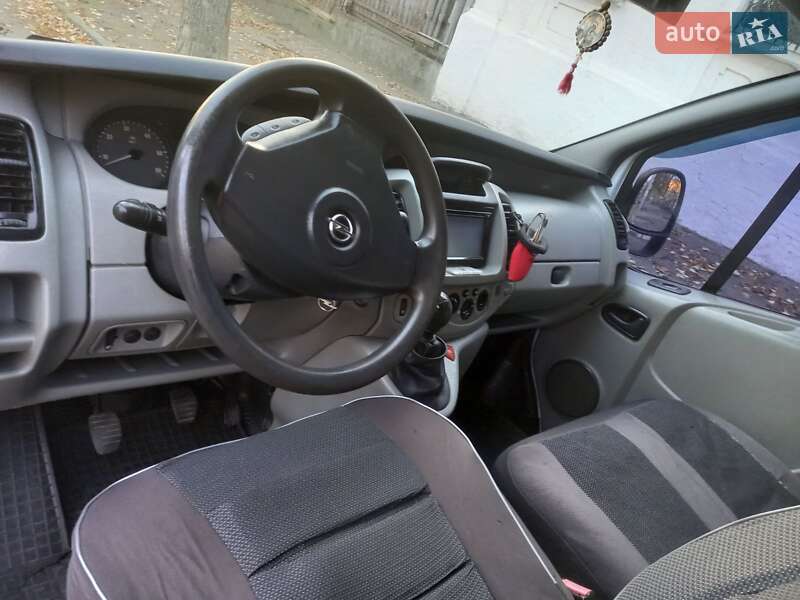 Минивэн Opel Vivaro 2006 в Кропивницком