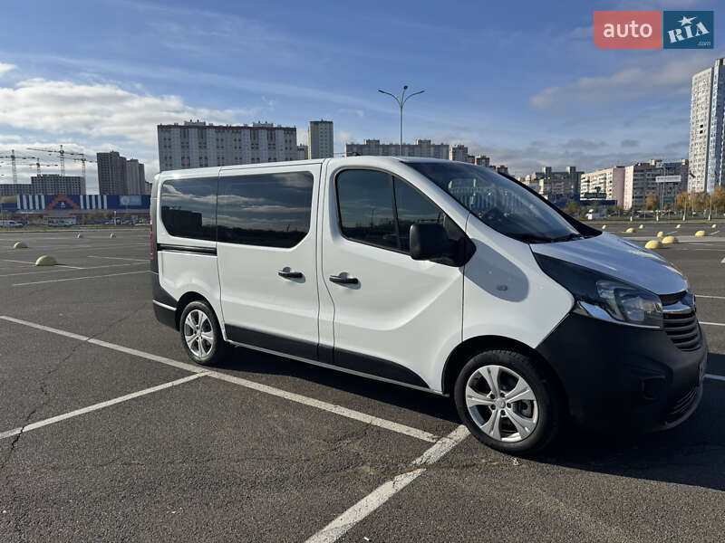 Мінівен Opel Vivaro 2017 в Києві