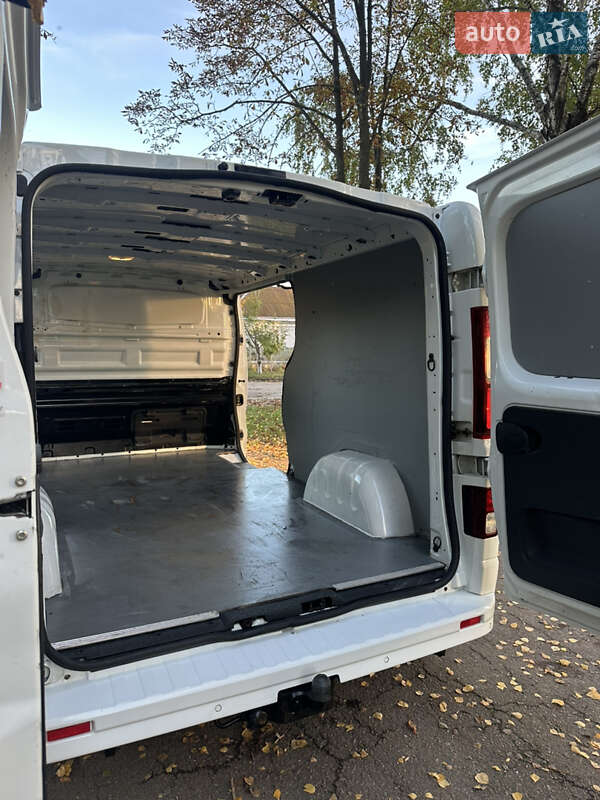Вантажний фургон Opel Vivaro 2016 в Борисполі