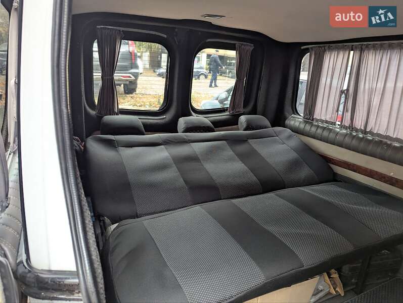 Минивэн Opel Vivaro 2010 в Киеве фото 4 Минивэн Opel Vivaro 2010 в Киеве