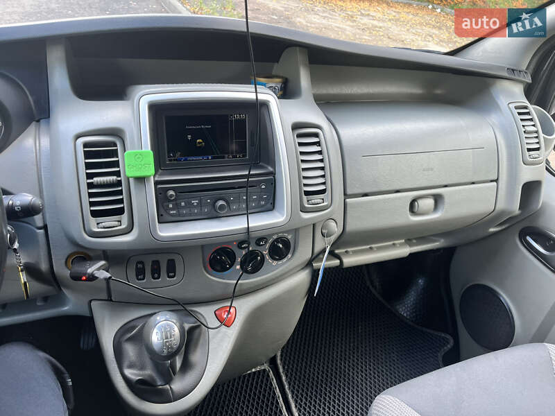 Минивэн Opel Vivaro 2013 в Луцке