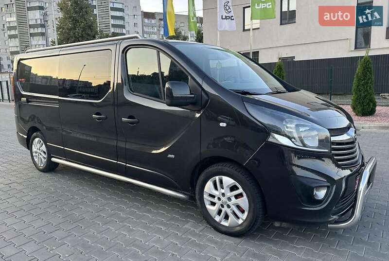 Минивэн Opel Vivaro 2015 в Луцке