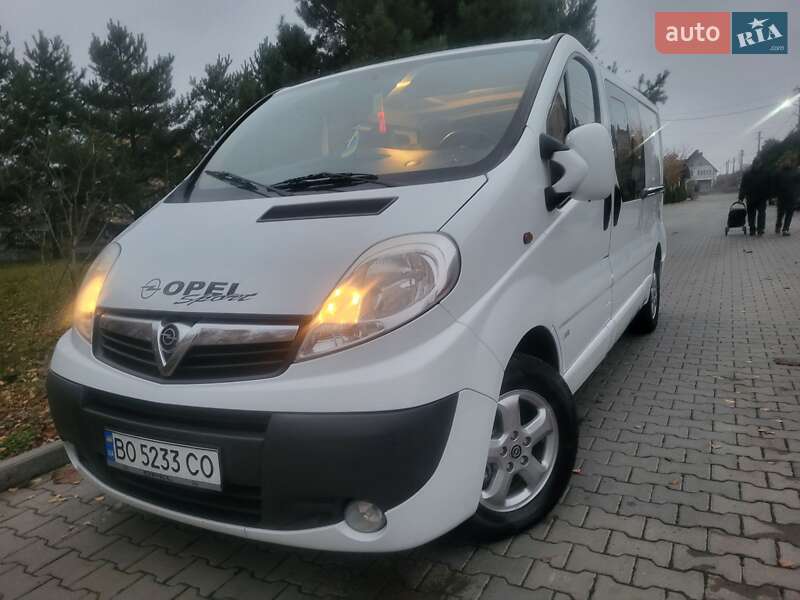 Минивэн Opel Vivaro 2012 в Хмельницком