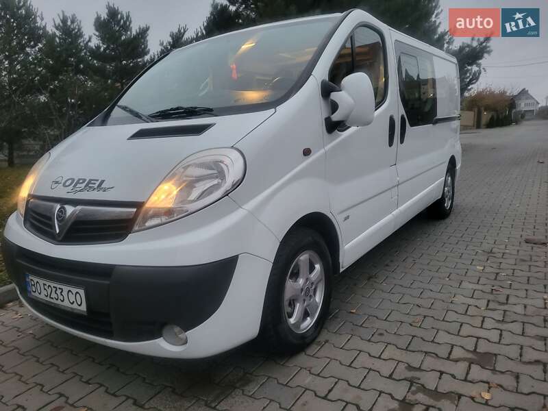 Минивэн Opel Vivaro 2012 в Хмельницком