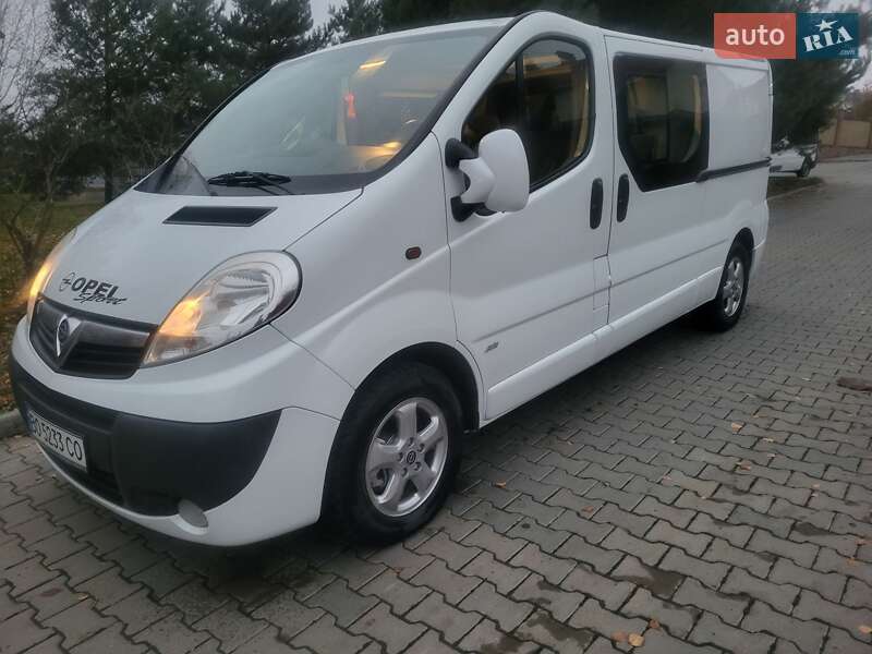 Минивэн Opel Vivaro 2012 в Хмельницком