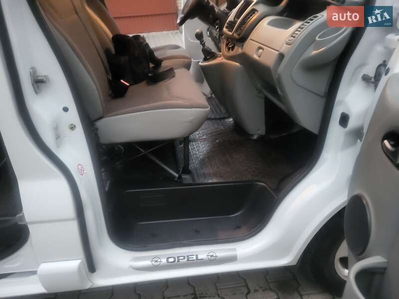 Минивэн Opel Vivaro 2012 в Хмельницком