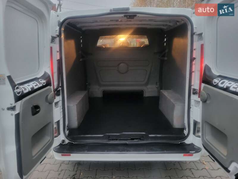 Минивэн Opel Vivaro 2012 в Хмельницком