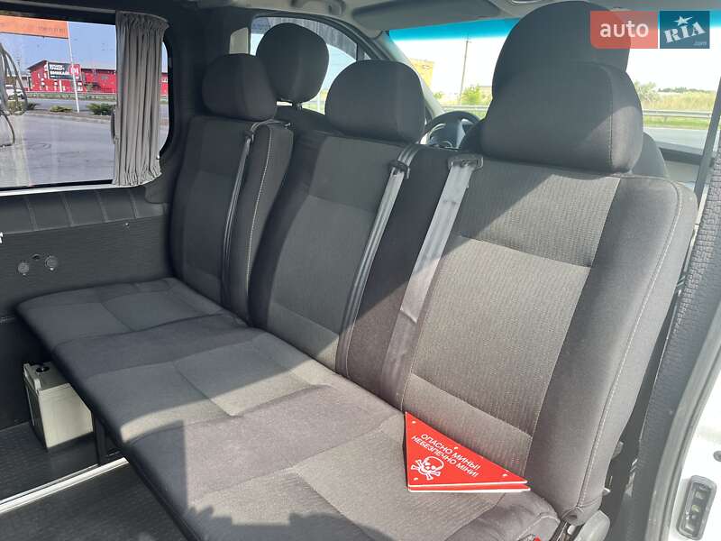 Минивэн Opel Vivaro 2009 в Новомосковске