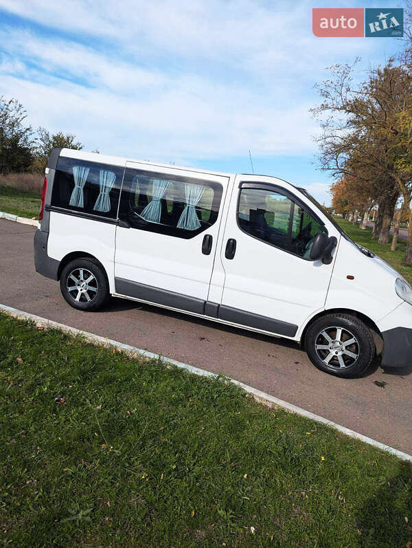 Минивэн Opel Vivaro 2008 в Южном фото 5 Минивэн Opel Vivaro 2008 в Южном