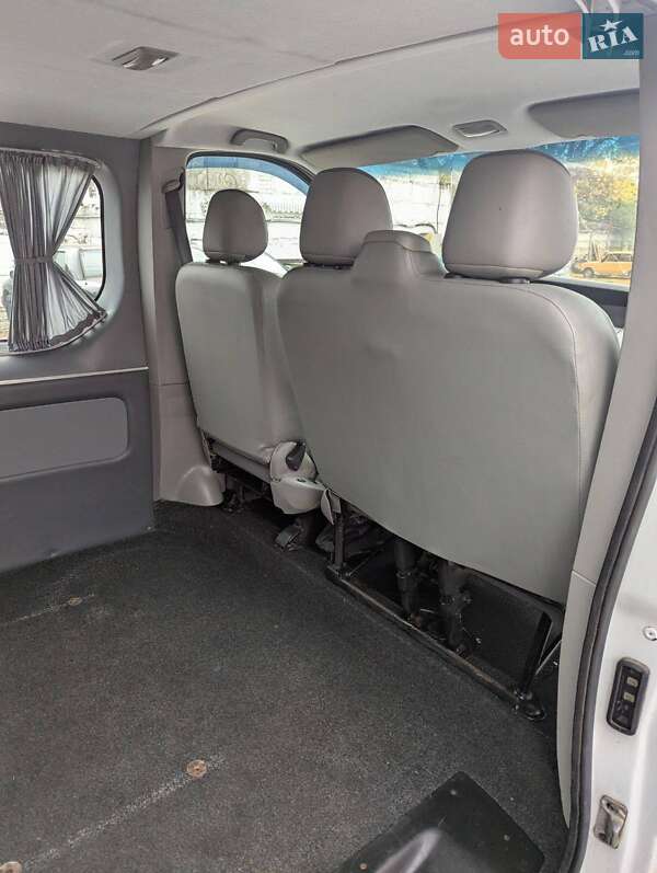 Минивэн Opel Vivaro 2008 в Южном фото 13 Минивэн Opel Vivaro 2008 в Южном