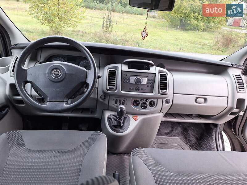 Мінівен Opel Vivaro 2010 в Києві