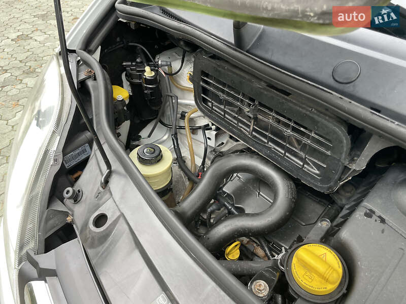 Минивэн Opel Vivaro 2012 в Дубно фото 63 Минивэн Opel Vivaro 2012 в Дубно