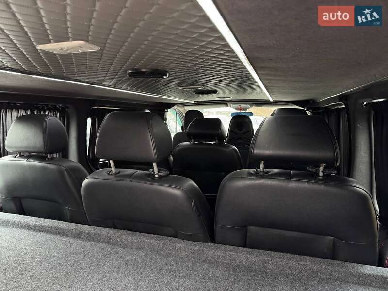 Мінівен Opel Vivaro 2018 в Рівному