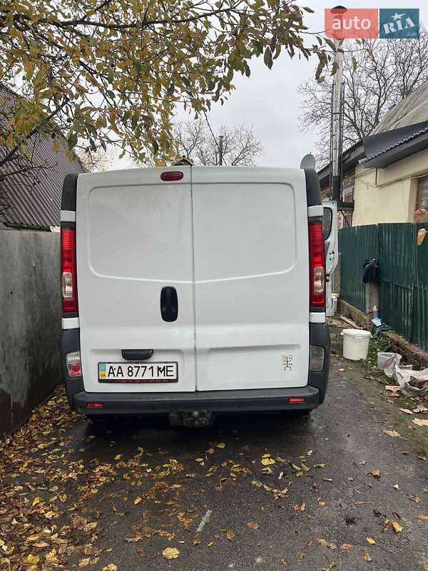 Opel Vivaro 2012