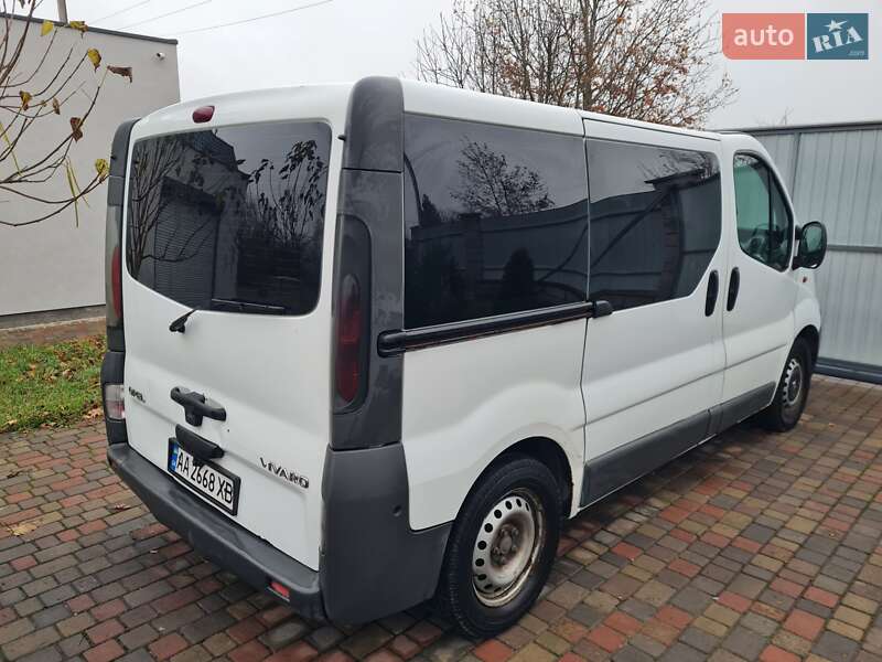 Мінівен Opel Vivaro 2005 в Києві