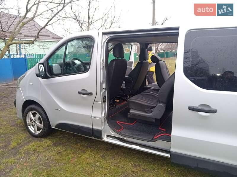 Минивэн Opel Vivaro 2016 в Киеве фото 10 Минивэн Opel Vivaro 2016 в Киеве