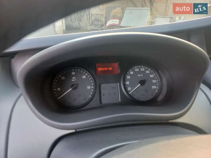 Минивэн Opel Vivaro 2012 в Звягеле фото 7 Минивэн Opel Vivaro 2012 в Звягеле