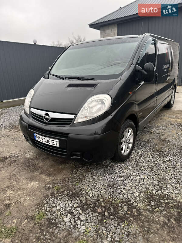 Рефрижератор Opel Vivaro 2012 в Кореці