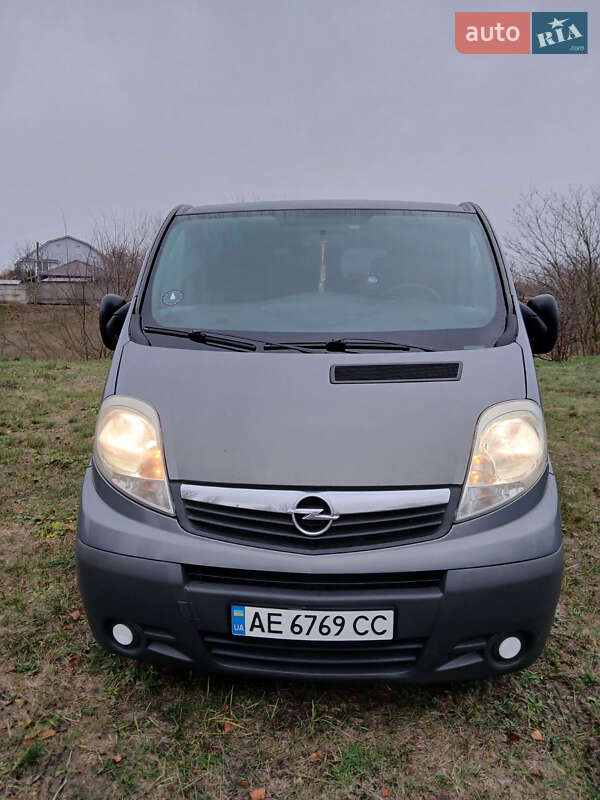 Мінівен Opel Vivaro 2012 в Верхньодніпровську фото Мінівен Opel Vivaro 2012 в Верхньодніпровську