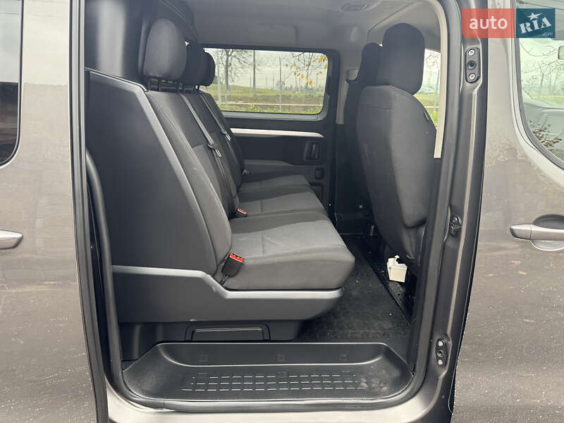 Вантажний фургон Opel Vivaro 2020 в Дубні