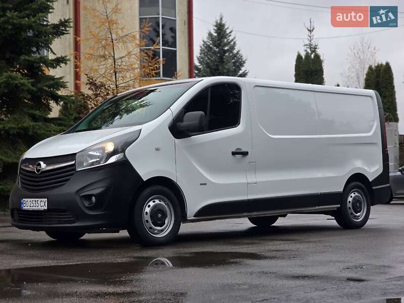 Грузовой фургон Opel Vivaro 2017 в Тернополе