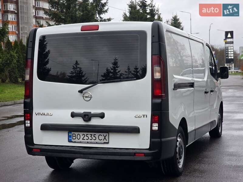 Грузовой фургон Opel Vivaro 2017 в Тернополе
